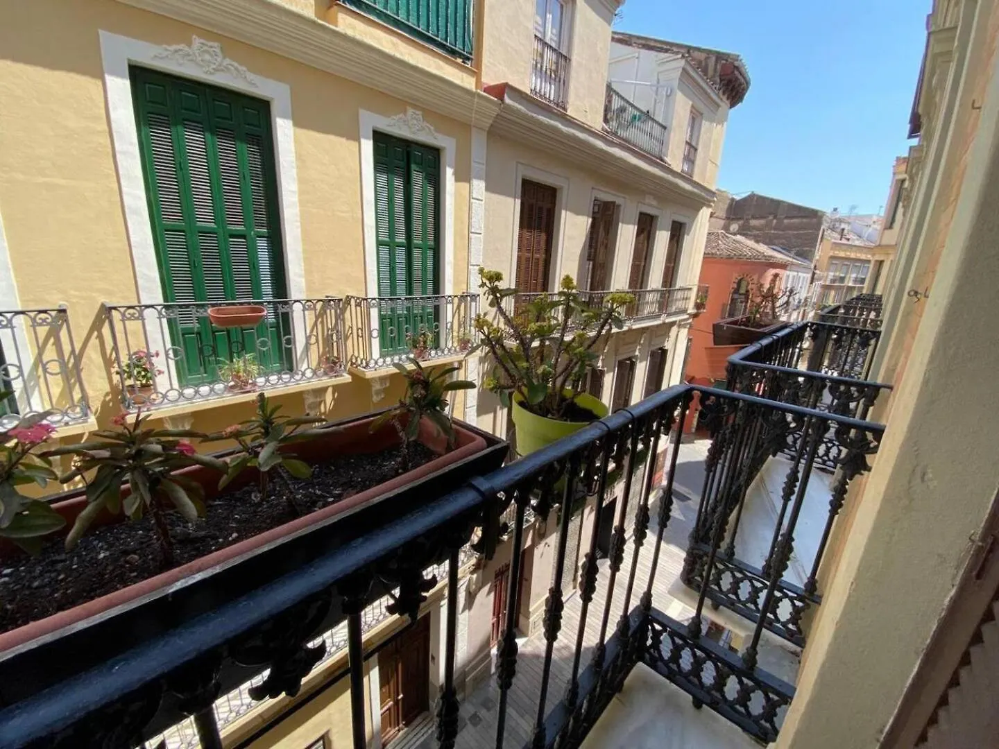 Alma De Malaga 2Br Stay With Art History & Comfort In The Heart Of The City 0*,