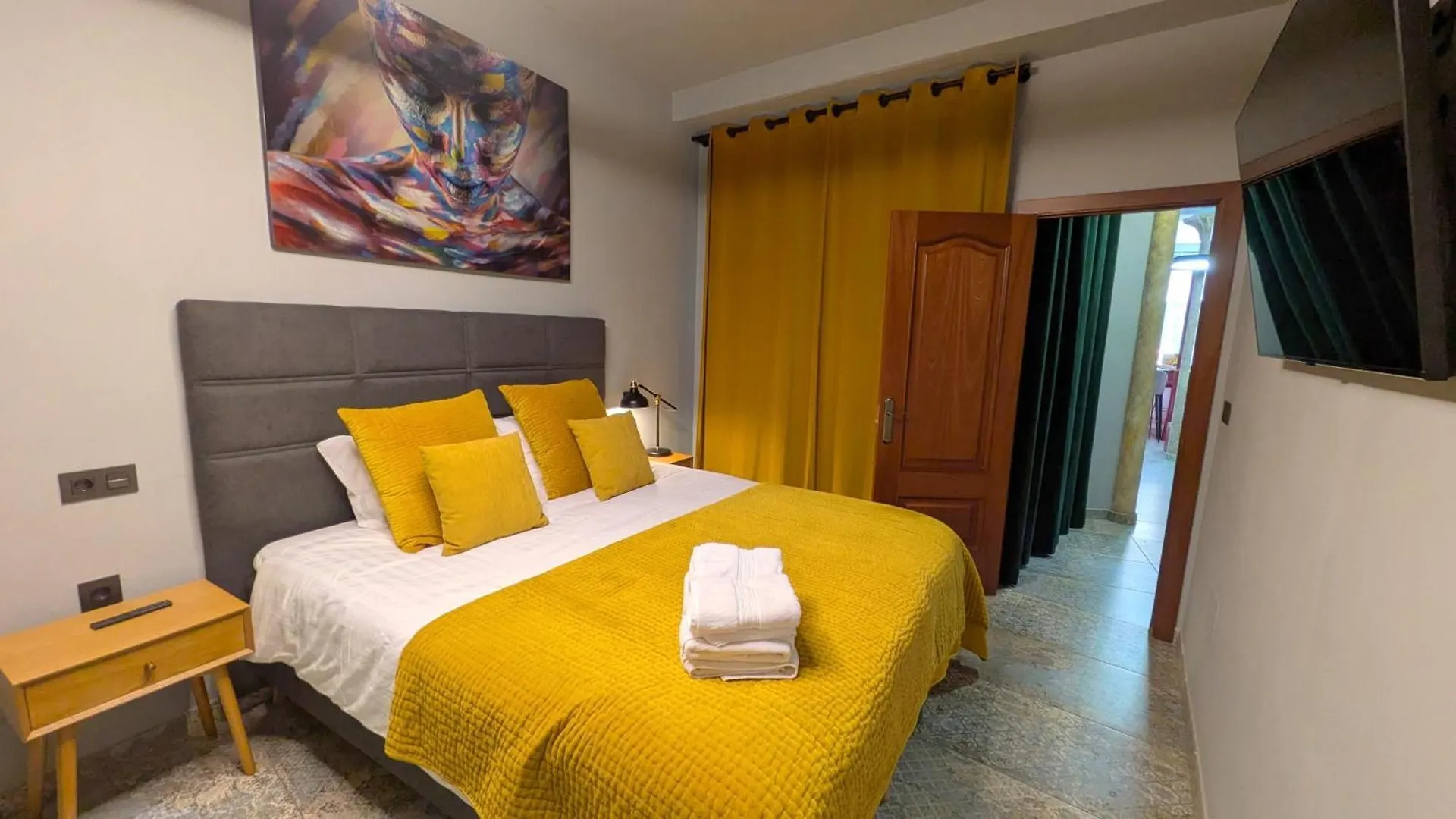 Apartment Alma De Malaga 2Br Stay With Art History & Comfort In The Heart Of The City Spain