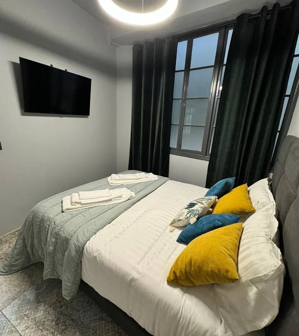 Apartment Alma De Malaga 2Br Stay With Art History & Comfort In The Heart Of The City