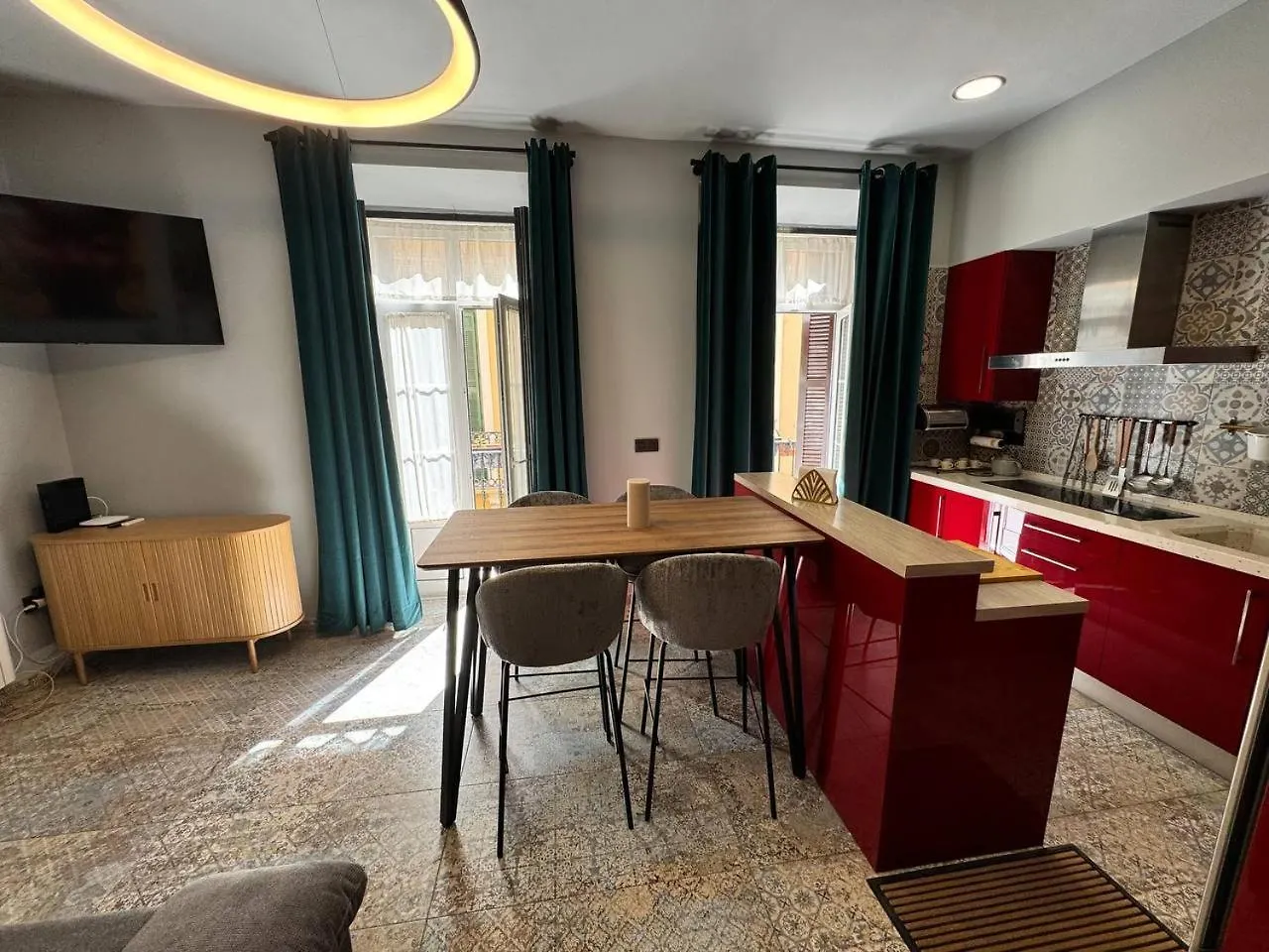 Alma De Malaga 2Br Stay With Art History & Comfort In The Heart Of The City 0*,  Spain