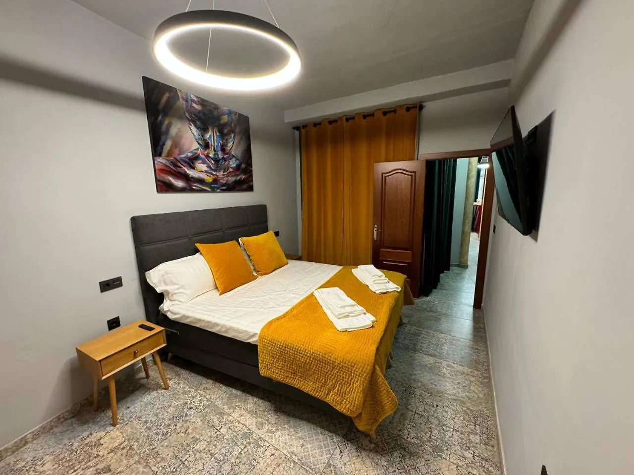 Apartment Alma De Malaga 2Br Stay With Art History & Comfort In The Heart Of The City