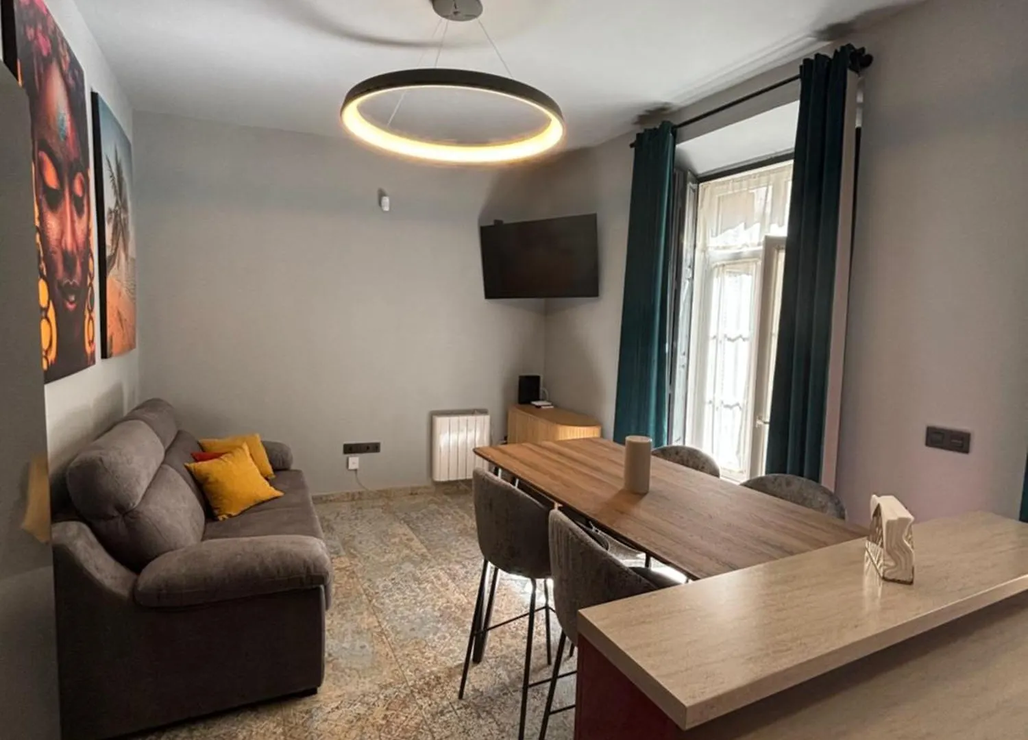 Alma De Malaga 2Br Stay With Art History & Comfort In The Heart Of The City
